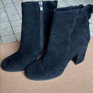 Black Heeled Boots